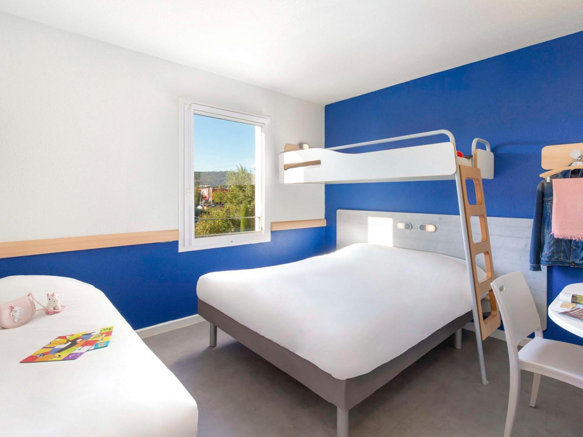 Ibis Budget Saint-Maximin エクステリア 写真
