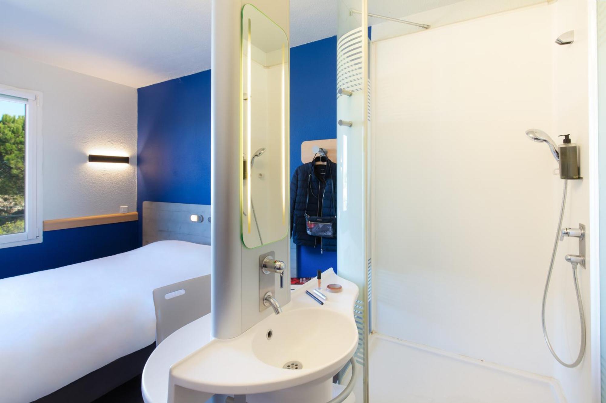 Ibis Budget Saint-Maximin エクステリア 写真